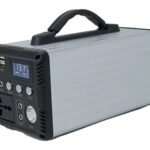 بطارية للتخييم بقوة 78000ملي أمبير مزودة بميزة الشحن بالألواح الشمسية