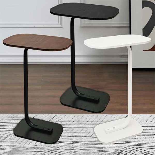 طاولة جانبية عصرية على شكل حرف C بقاعدة معدنية