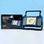 كشاف يدوي LED متعدد الوظائف مع بنك طاقة ومنفذ Type-C