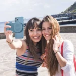 ⁦مقبض كاميرا مغناطيسي 3 في 1 – مقبض سيلفي مع شحن Type-C⁩ - الصورة ⁦7⁩