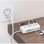⁦شاحن سريع 66 واط متعدد المنافذ – USB مع كابل Type-C مدمج⁩ - الصورة ⁦2⁩